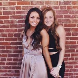 Meet your Posher, Claire